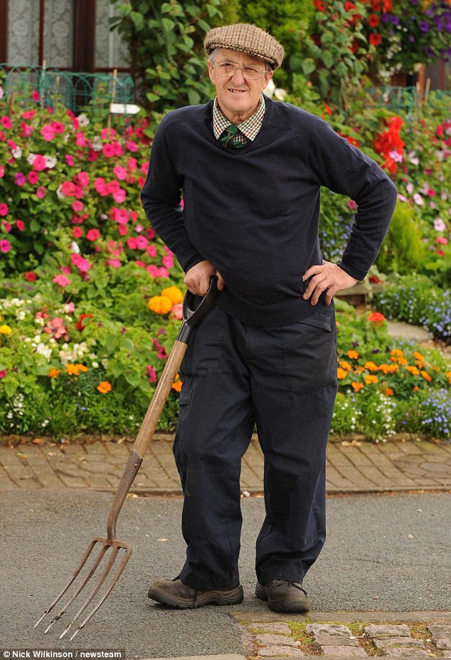 Ӣ���Ϻ���С������2��͵�����