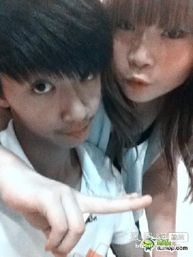 ���Ͼ���90��Ů�������Ÿ���