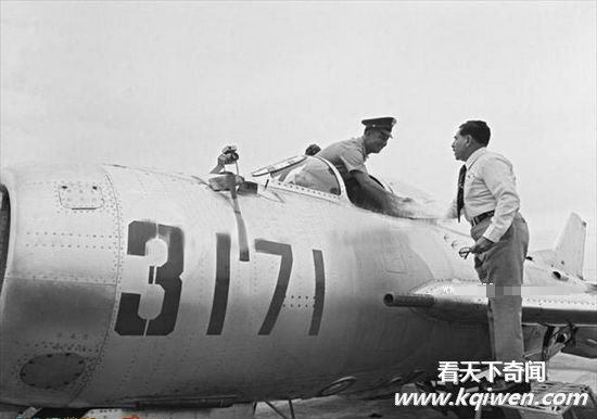 ��ž���ͽ��԰��ʹ���񵳷���Ա����̨�Լݼ�6(��ͼ)